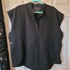 Black Figs scrub top in Rafaela